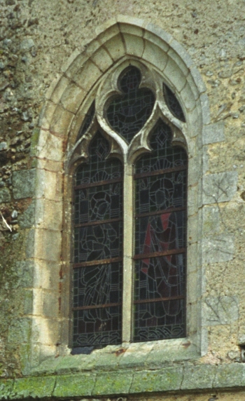 Window, Église St.-Jacques, Illiers-Combray || Source - Jeff Drouin, 7 July 2004